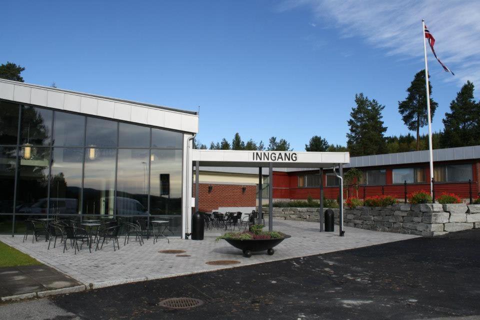 Slobrua Gjestegard Skarnes Stasjonsby 外观 照片